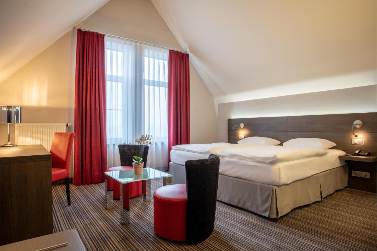 Golf & Country Hotel - Clervaux Bagian luar foto